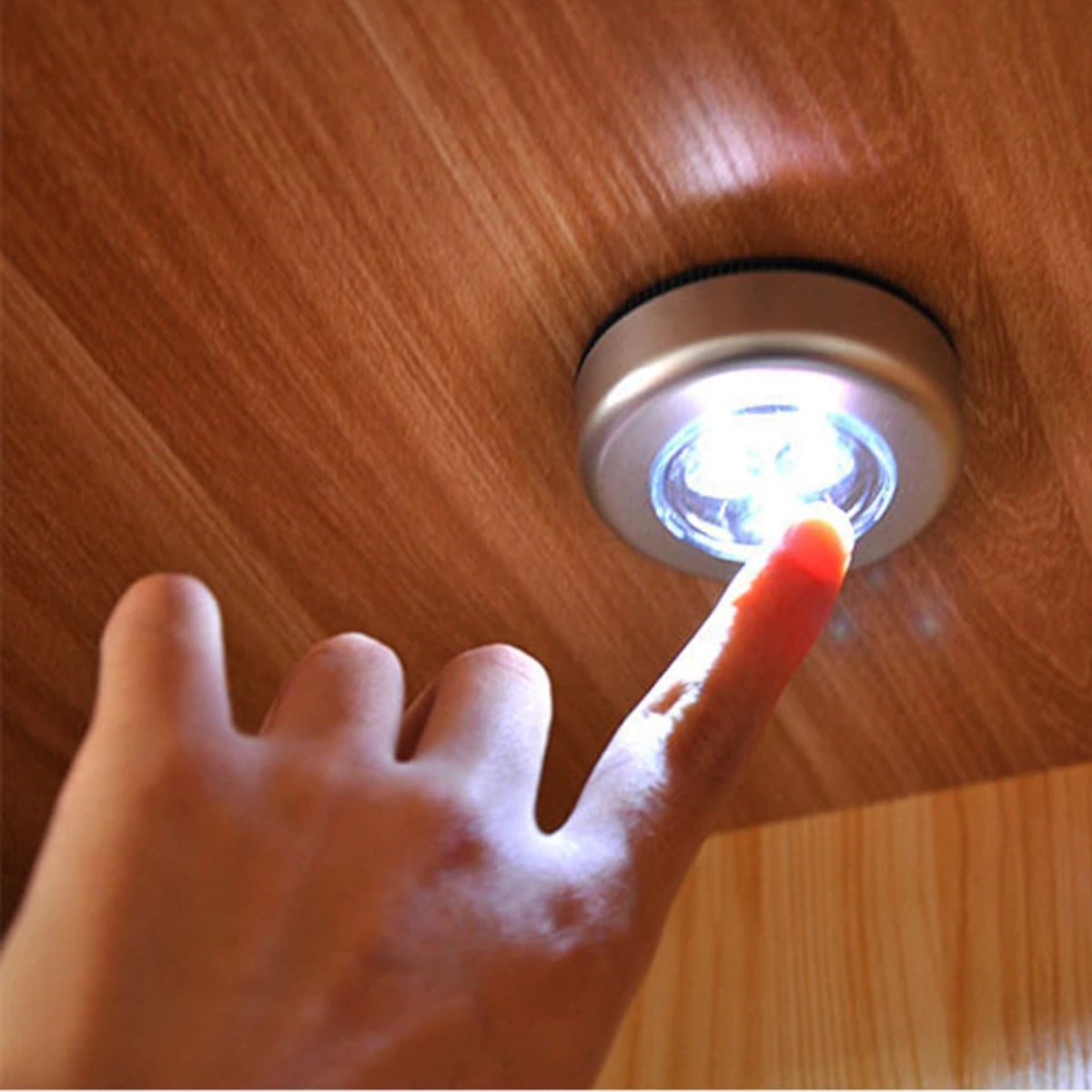 Kablosuz Spot Pilli Dokunmatik Led Lamba 3 Ledli Dolap Lambası (5286)