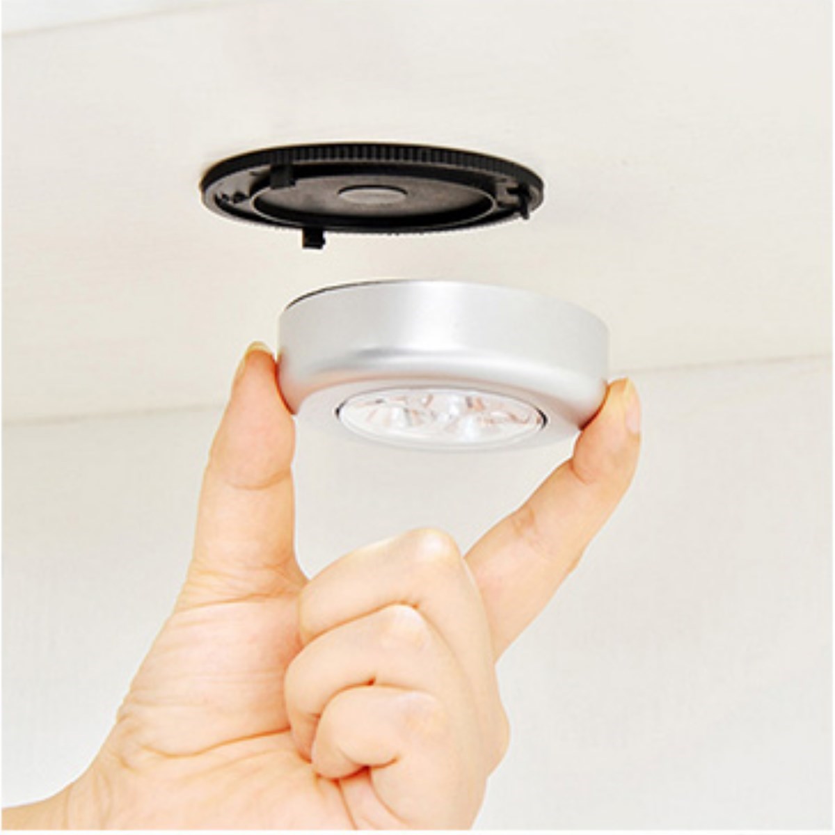 Kablosuz Spot Pilli Dokunmatik Led Lamba 3 Ledli Dolap Lambası (5286)