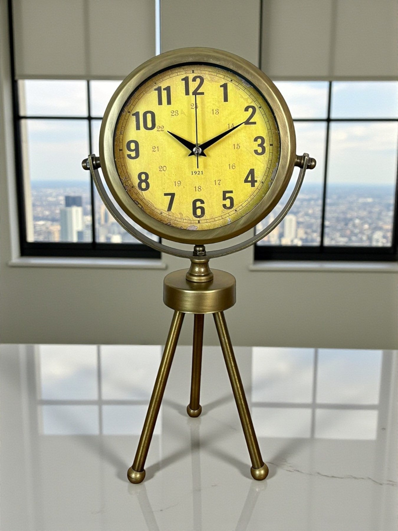 Zentime Retro Antique Üç Ayaklı Metal Eskitme Masa Saati