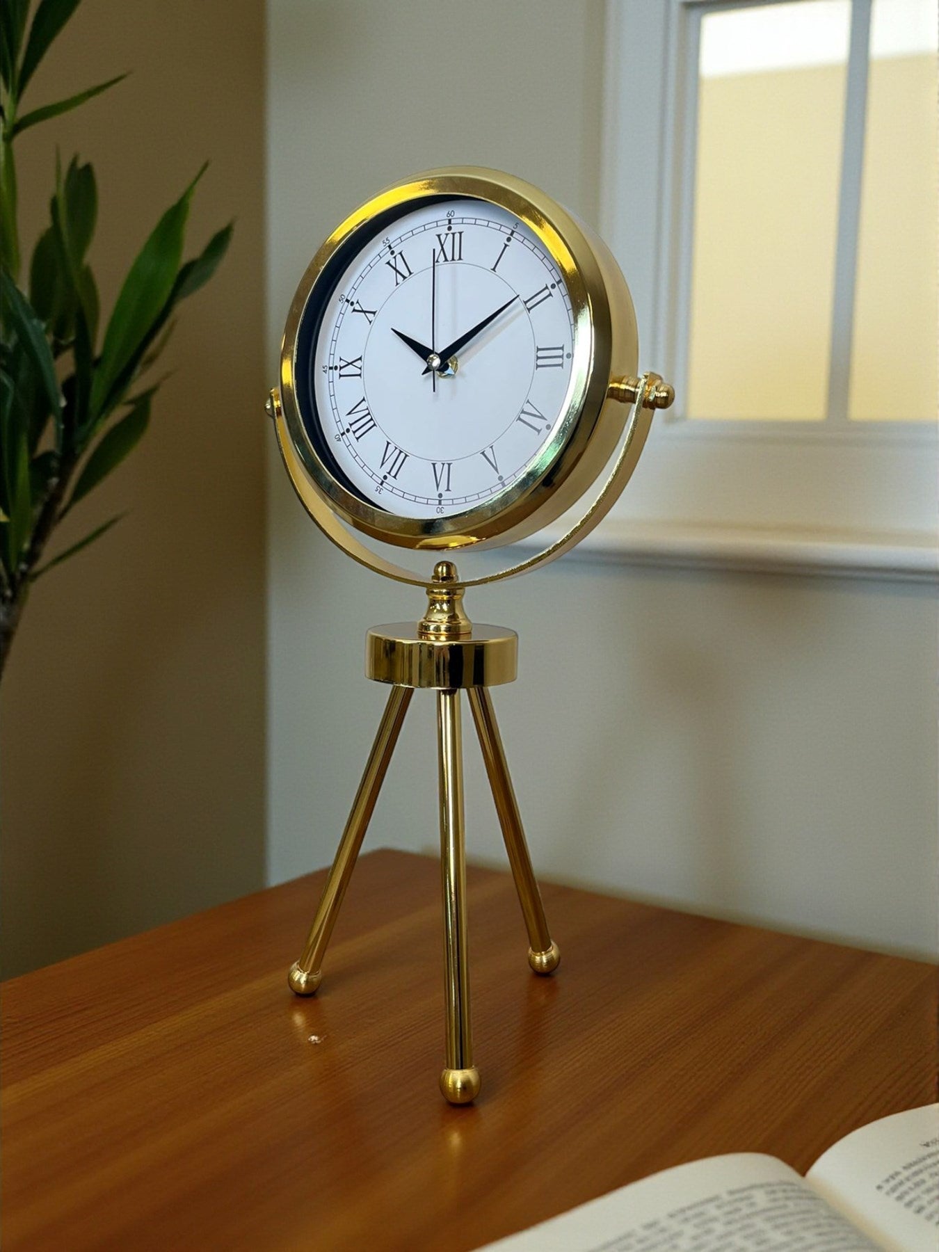 Zentime Saray Zarafeti Gold Tripod Üç Ayaklı Metal Masa Saati