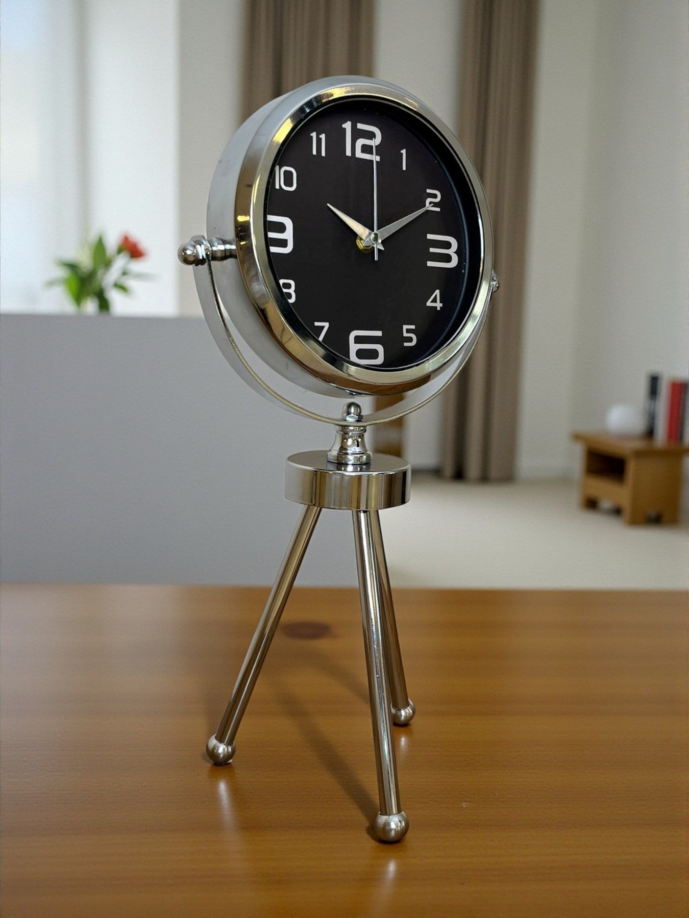 Zentime Krom Asil Üç Ayaklı Metal Masa Saati