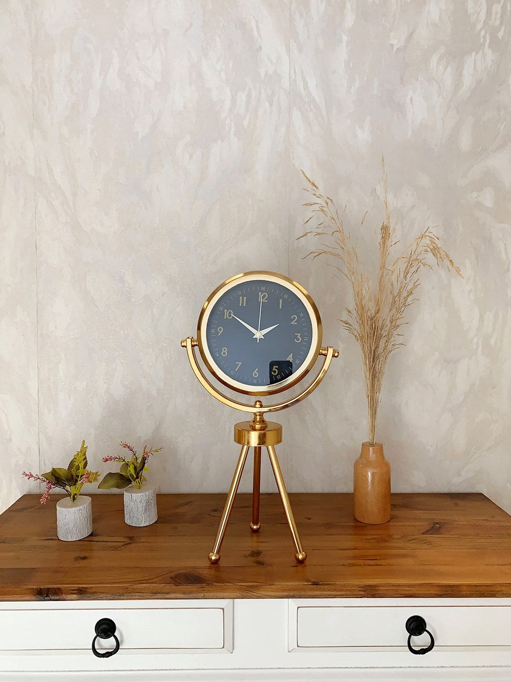 Gold Metal Mini Tripod Tokyo Masa Saati 45×26 cm