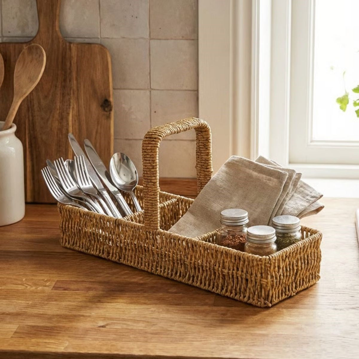 ANKAVERSE® 3 Bölmeli Plastik Rattan Düzenleyici–Saplı Masaüstü Organizer, Mutfak Kaşık Çatal Sepeti, Banyo & Ofis Çok Amaçlı Sunum Standı