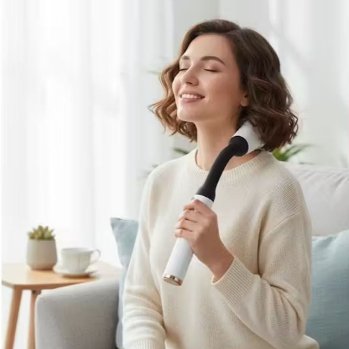 ANKAVERSE® 4 Farklı Başlıklı Uzun Saplı Derin Doku Masaj Tabancası, Boyun, Omuz ve Sırt için Ergonomik Saplı Çoklu Masaj Modlu Taşınabilir Masaj Aleti