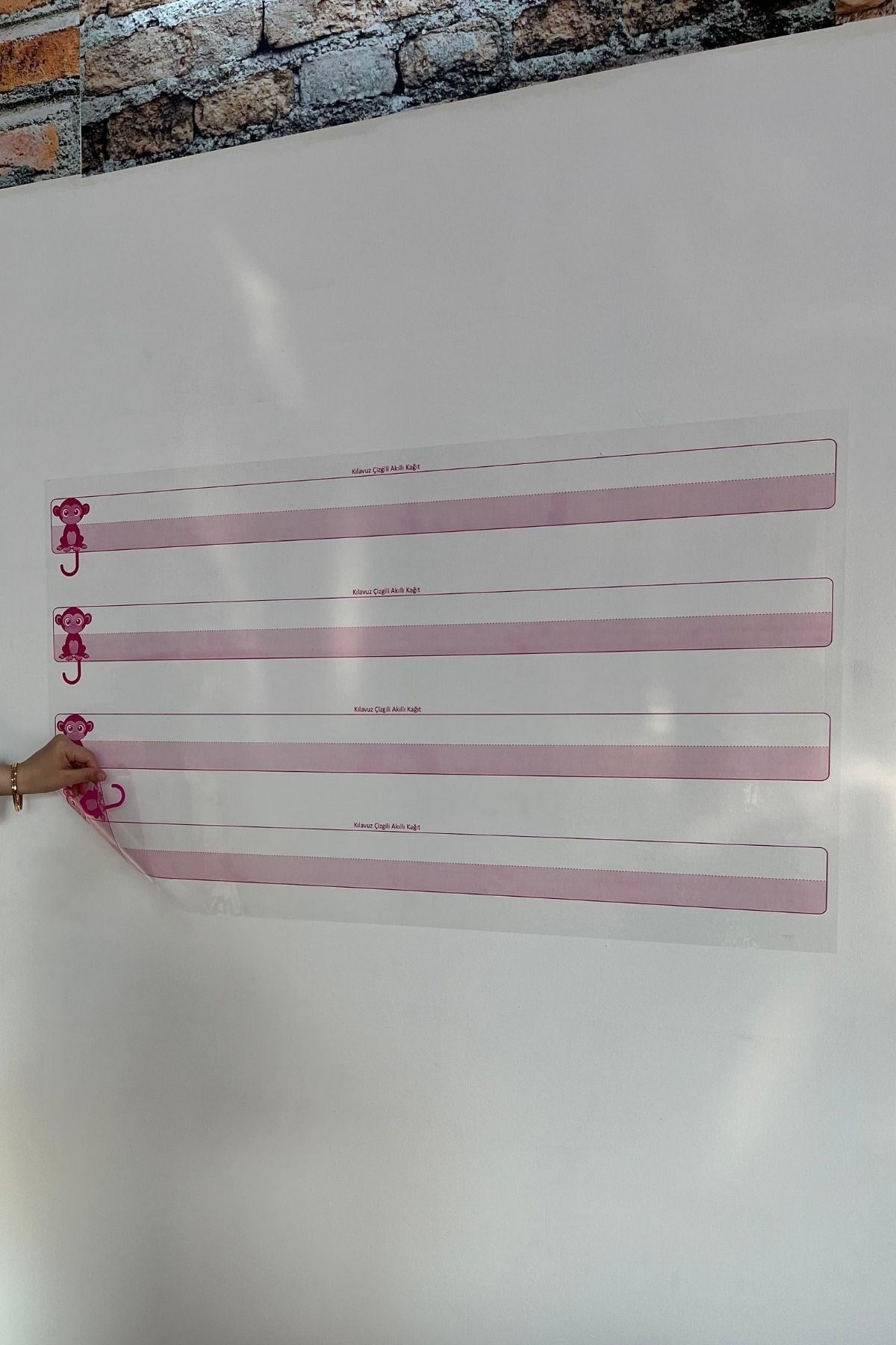ANKAVERSE® Kılavuz Çizgili Akıllı Kağıt Yazı Tahtası Duvarda İz Bırakmaz Statik Yeni Müfredata Uygun 100x56cm