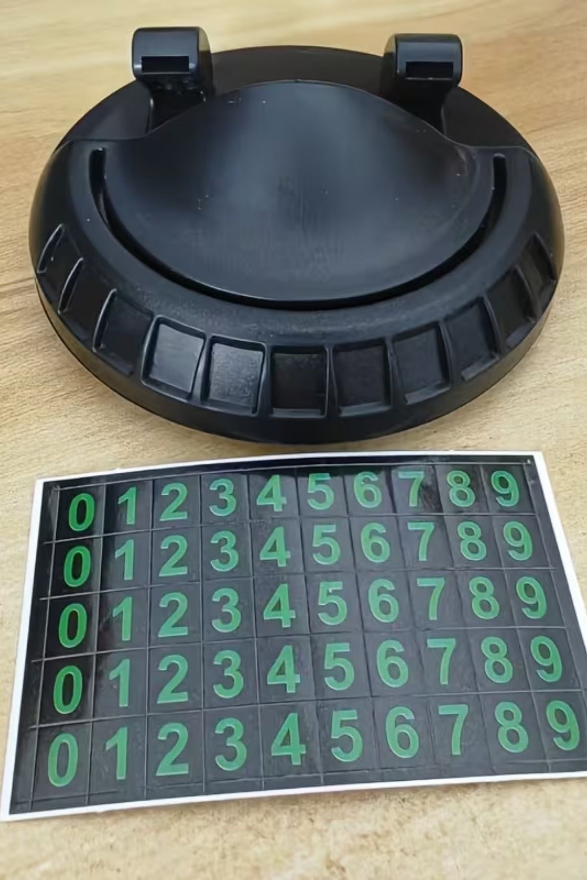 ANKAVERSE® Numaratörlü Güçlü Yapışkanlı 360 Derece Dönebilen Su Geçirmez Araç İçi Telefon Tutucu Plastik Aparat