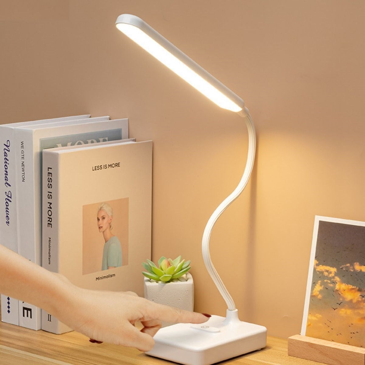 ANKAVERSE® 360° Göz Korumalı USB Şarjlı Dokunmatik Masa Lambası