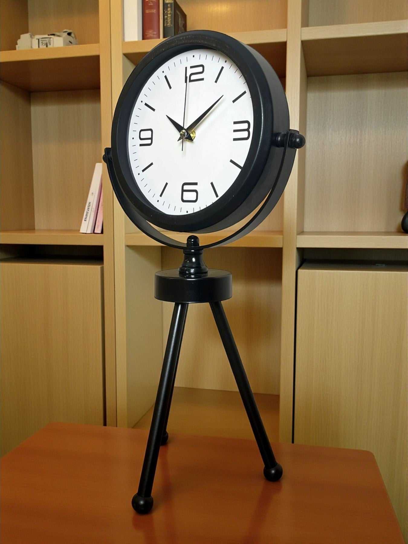 Zentime Black Elegant Metal Üç Ayaklı Masa Saati