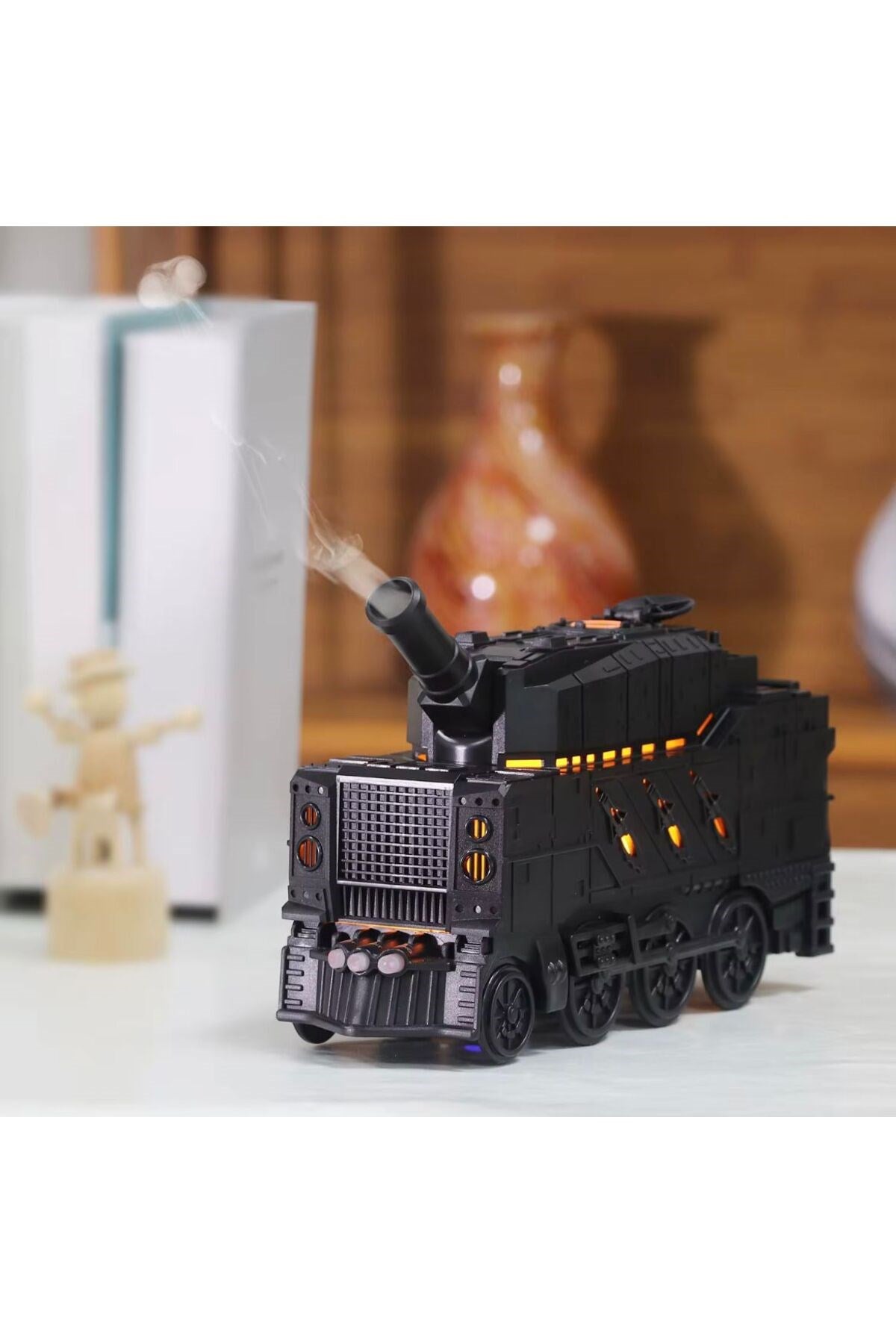 Buhar Efektli Zırhlı Tren Tasarımlı Aromaterapi Hava Nemlendirici - LED Işıklı, Sessiz ve USB Şarjlı