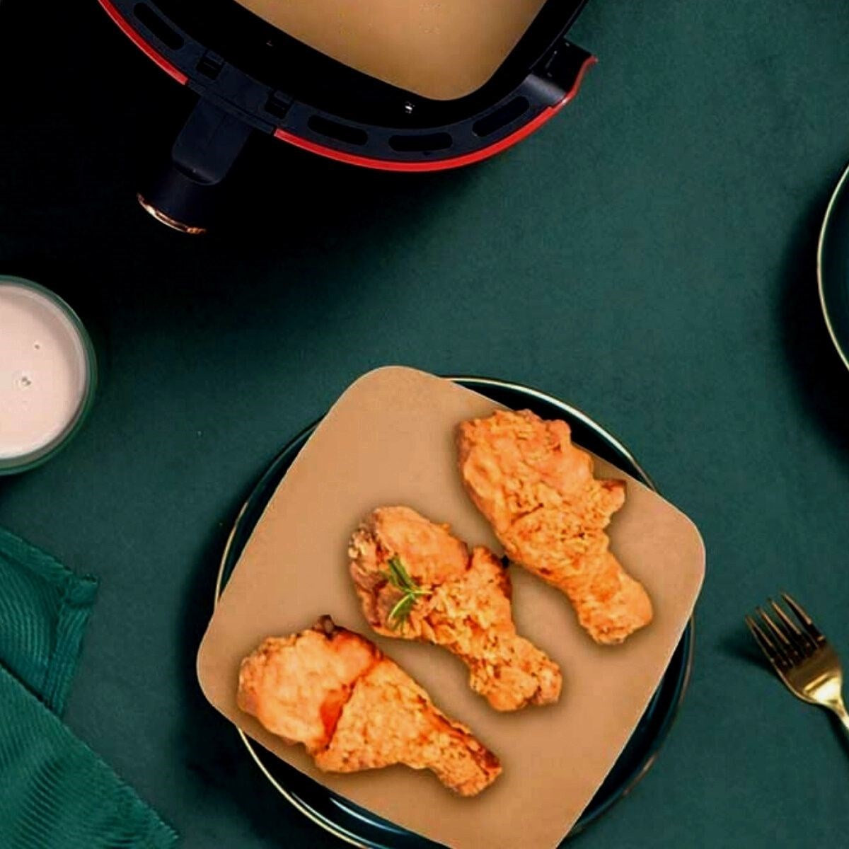 50'li Yapışmaz Air Fryer Pişirme Kağıdı - Tek Kullanımlık, Su/Yağ Geçirmez Kare