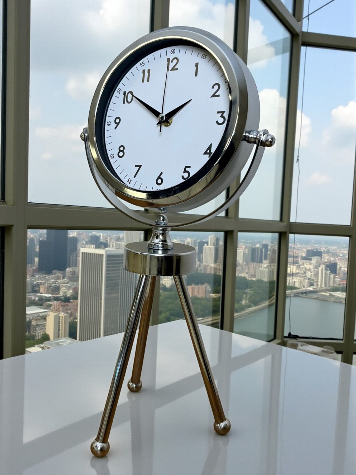 Zentime Krom Modern Classic Üç Ayaklı Metal Masa Saati