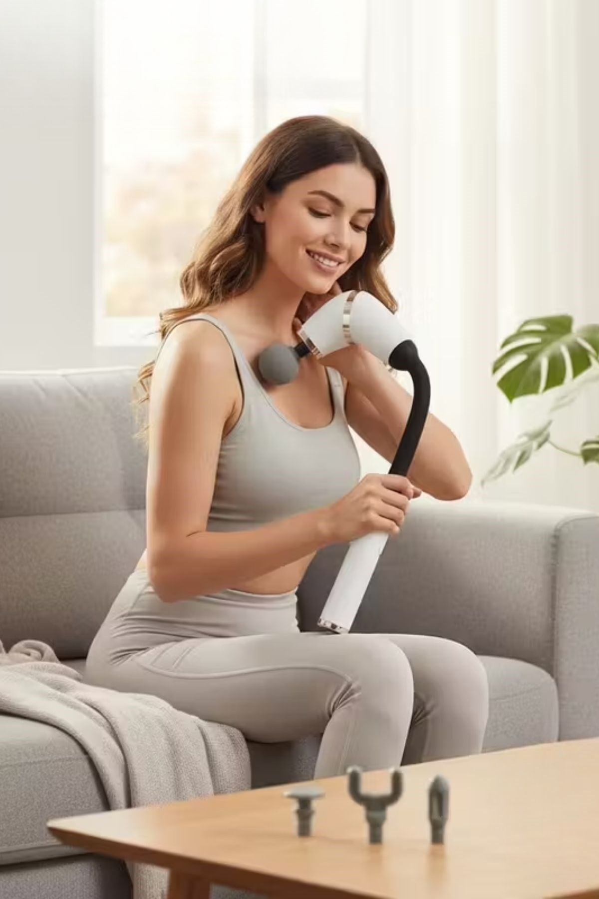 ANKAVERSE® 4 Farklı Başlıklı Uzun Saplı Derin Doku Masaj Tabancası, Boyun, Omuz ve Sırt için Ergonomik Saplı Çoklu Masaj Modlu Taşınabilir Masaj Aleti