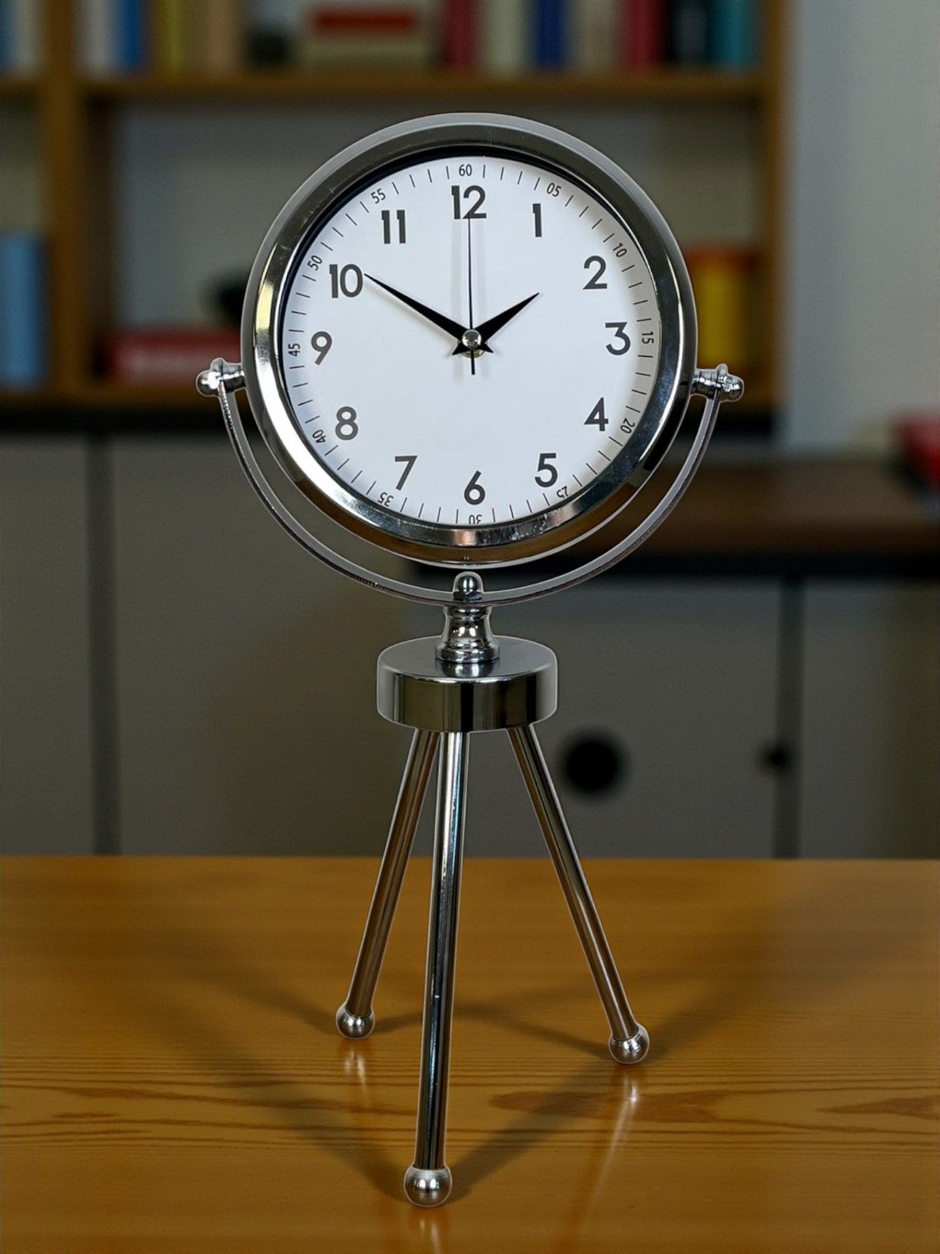 Zentime Krom Modern Classic Üç Ayaklı Metal Masa Saati