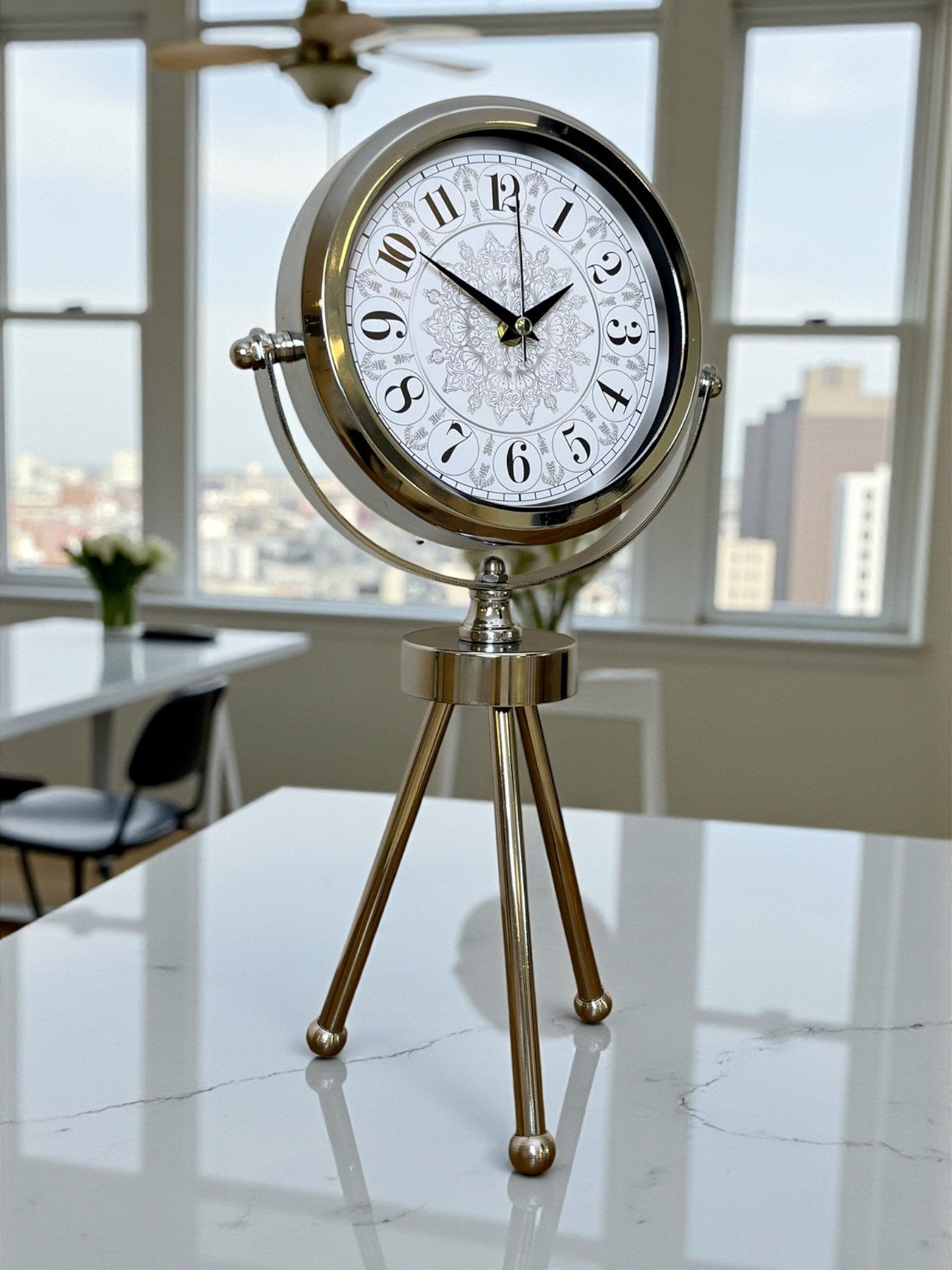 Zentime Krom Motif Tasarım Üç Ayaklı Metal Masa Saati