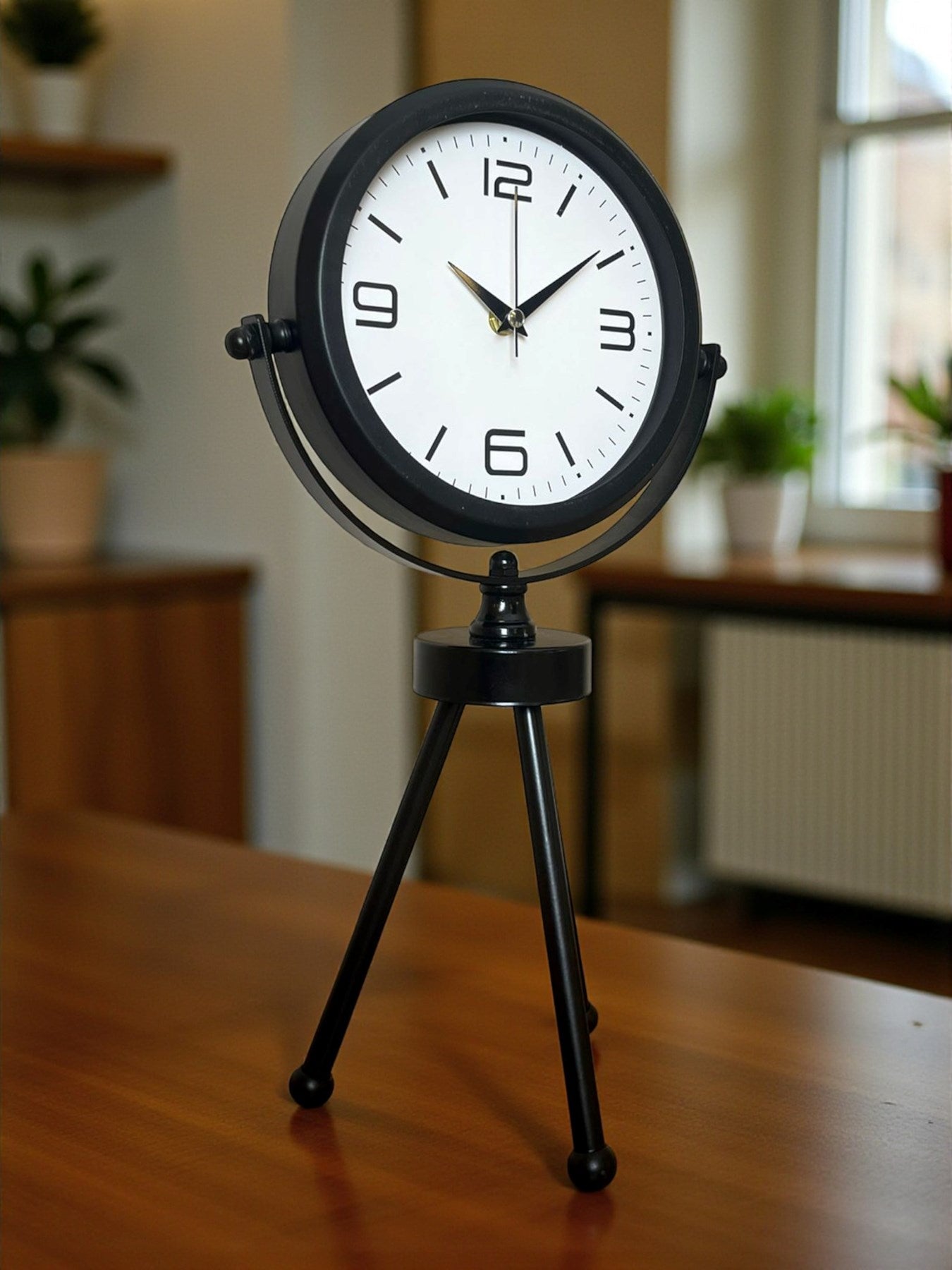 Zentime Black Elegant Metal Üç Ayaklı Masa Saati