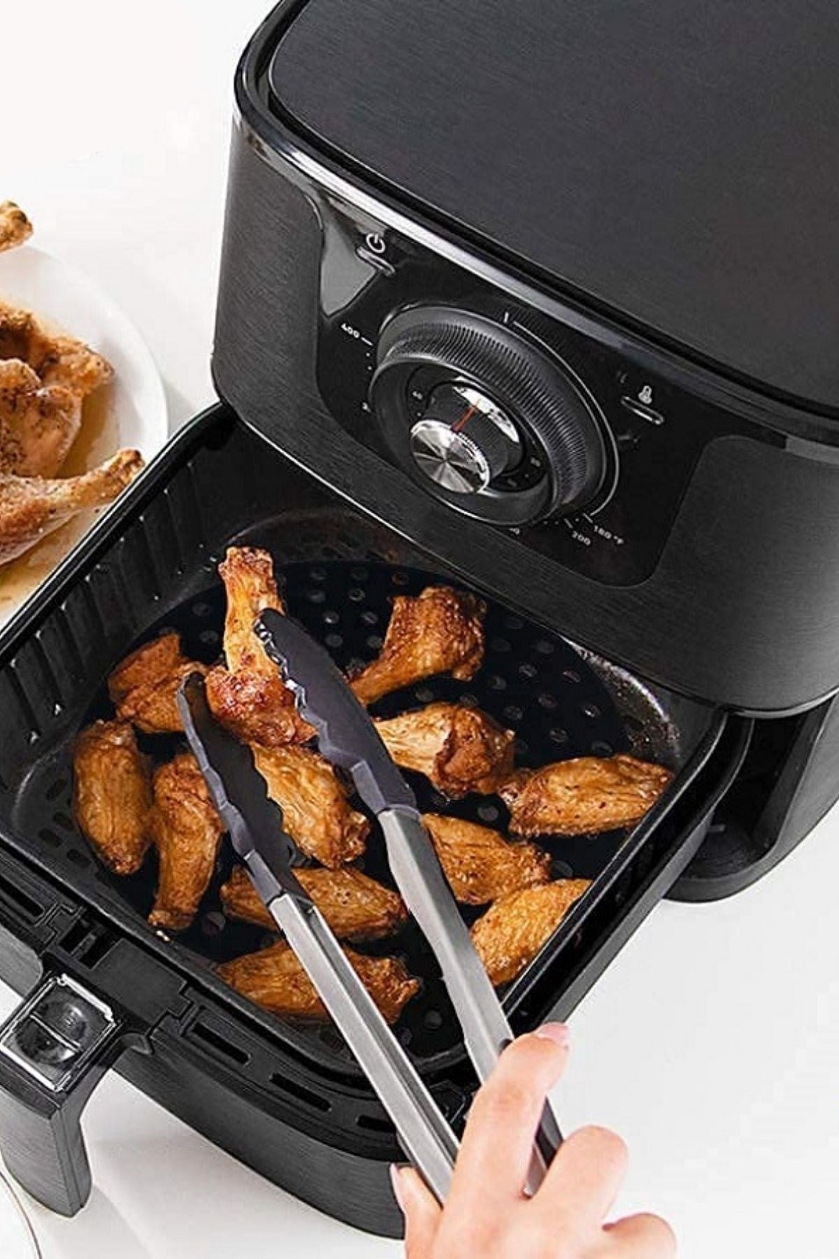 ANKAVERSE® Siyah Silikon Airfryer Pişirme Matı - Isıya Dayanıklı, 23 cm