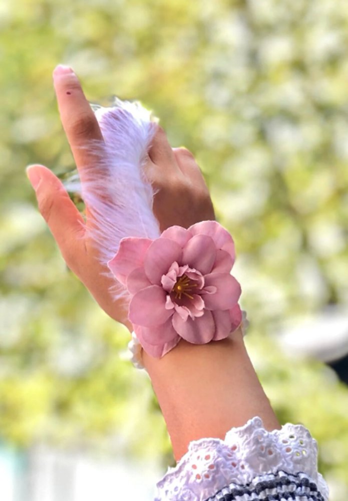 Bride to be Nedime Gelin Bilekliği Tüy ve İnci Boncuk Detaylı Pembe Renkli Bekarlığa Veda Partisi Bilekliği 10 Adet (5286)