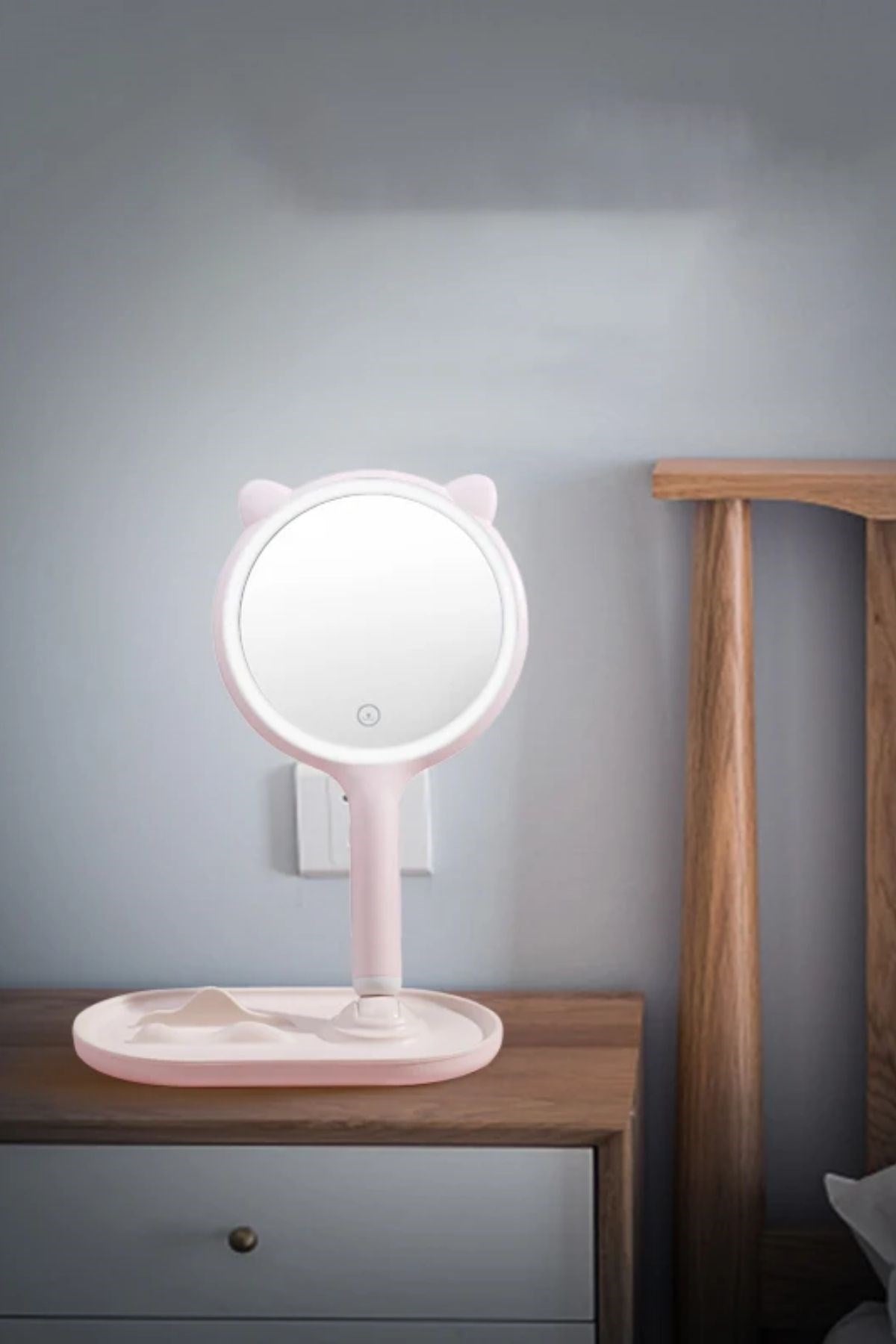 ANKAVERSE® Kedi Kulaklı LED Makyaj Aynası ve Telefon Standı