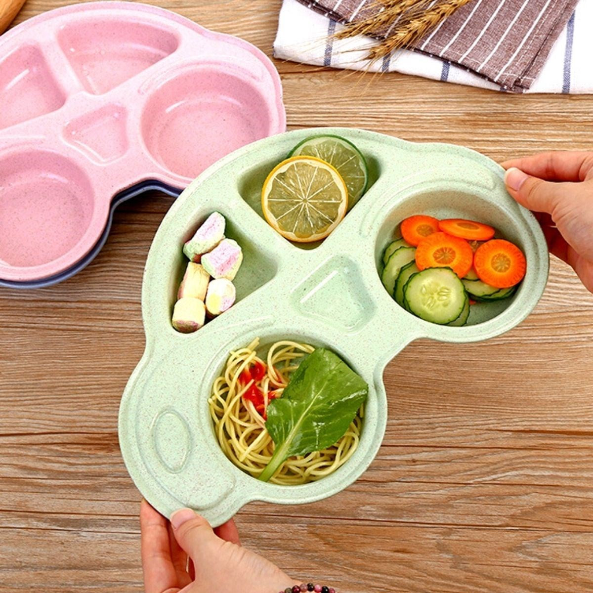 ANKAVERSE® Araba Şeklinde Eğlenceli Bebek Mama Tabağı