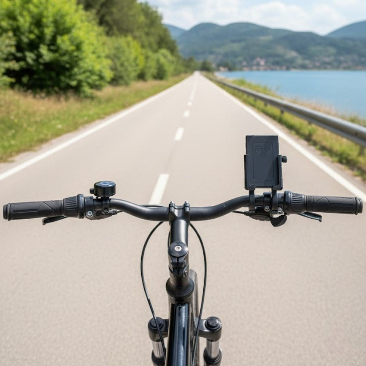 Evrensel Motosiklet Telefon Tutucu – Kaymaz, Kilitlenebilir Güvenli Tutuşlu, 360° Ayarlanabilir Gidon Bağlantılı Akıllı Telefon Aparatı (5286)