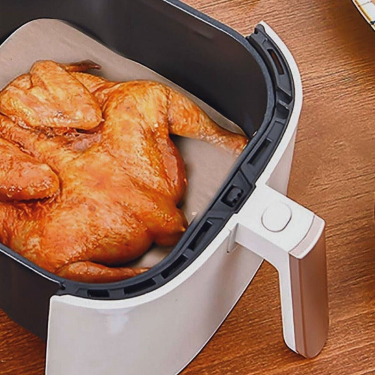 50'li Yapışmaz Air Fryer Pişirme Kağıdı - Tek Kullanımlık, Su/Yağ Geçirmez Kare