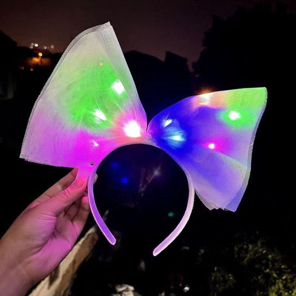 Rengarenk Led Işıklı Fiyonk Şekilli Tül Parti Tacı Beyaz Renk 25x25 cm (5286)