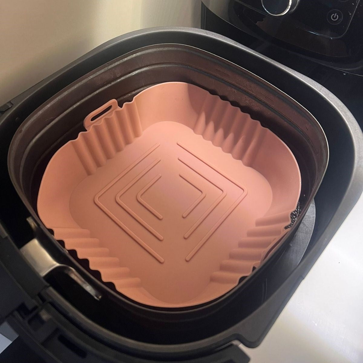Renkli Isıya Dayanıklı Yıkanılabilir Silikon Fırın Ve Airfryer Kare Model Pişirme Matı 20 Cm (5286)