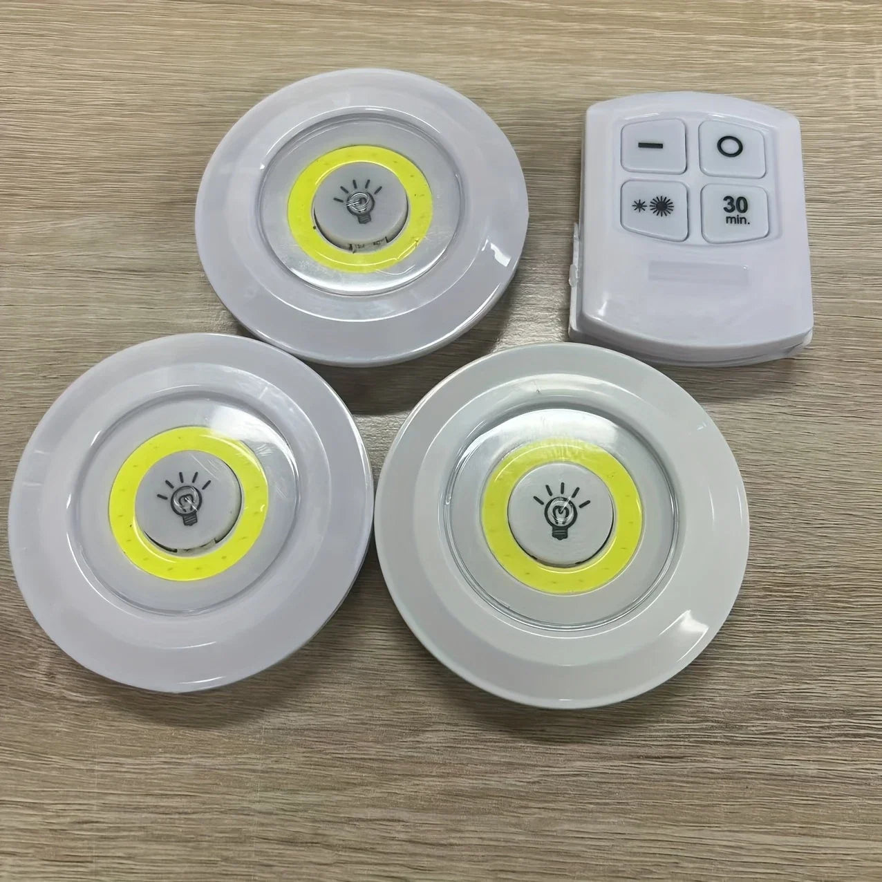 Uzaktan Kumandalı Yapışkanlı 3'lü Led Spot Lamba (5286)