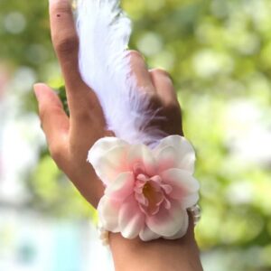 Bride to be Nedime Gelin Bilekliği Tüy ve İnci Boncuk Detaylı Somon Renkli Bekarlığa Veda Partisi Bilekliği 10 Adet (5286)