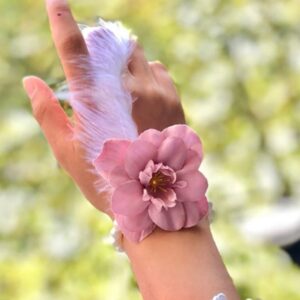 Bride to be Nedime Gelin Bilekliği Tüy ve İnci Boncuk Detaylı Pembe Renkli Bekarlığa Veda Partisi Bilekliği 10 Adet (5286)