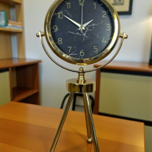 Zentime Gold & Black Uyumlu Şık Üç Ayaklı Metal Masa Saati