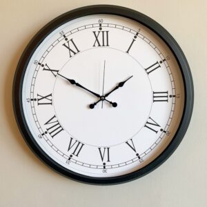 52 cm Siyah Metal Roma Rakamlı Duvar Saati