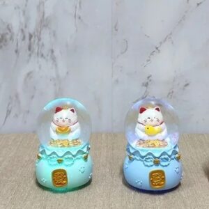 Şans Kedisi Işıklı Kar Küresi